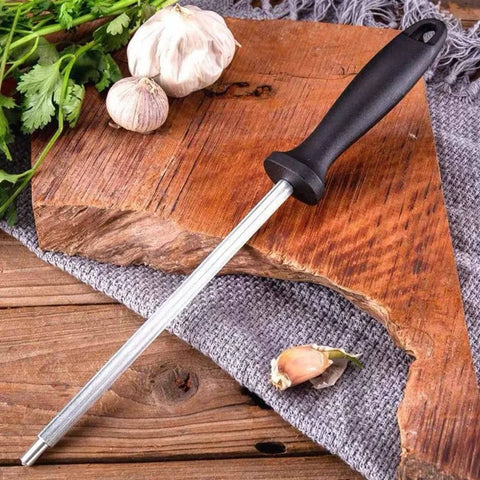 Is it possible to sharpen a serrated knife?
